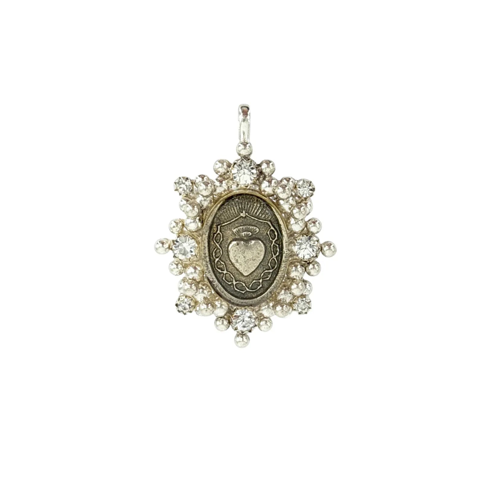 VIRGINS SAINTS & ANGELS VSA Oval Cloister Sacred Heart Medallion in Silver - flyKAMP