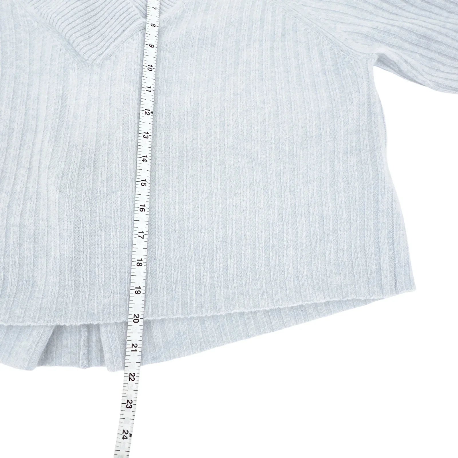 NAADAM Coastal Cashmere Cropped V-Neck Sweater XS - flyKAMP