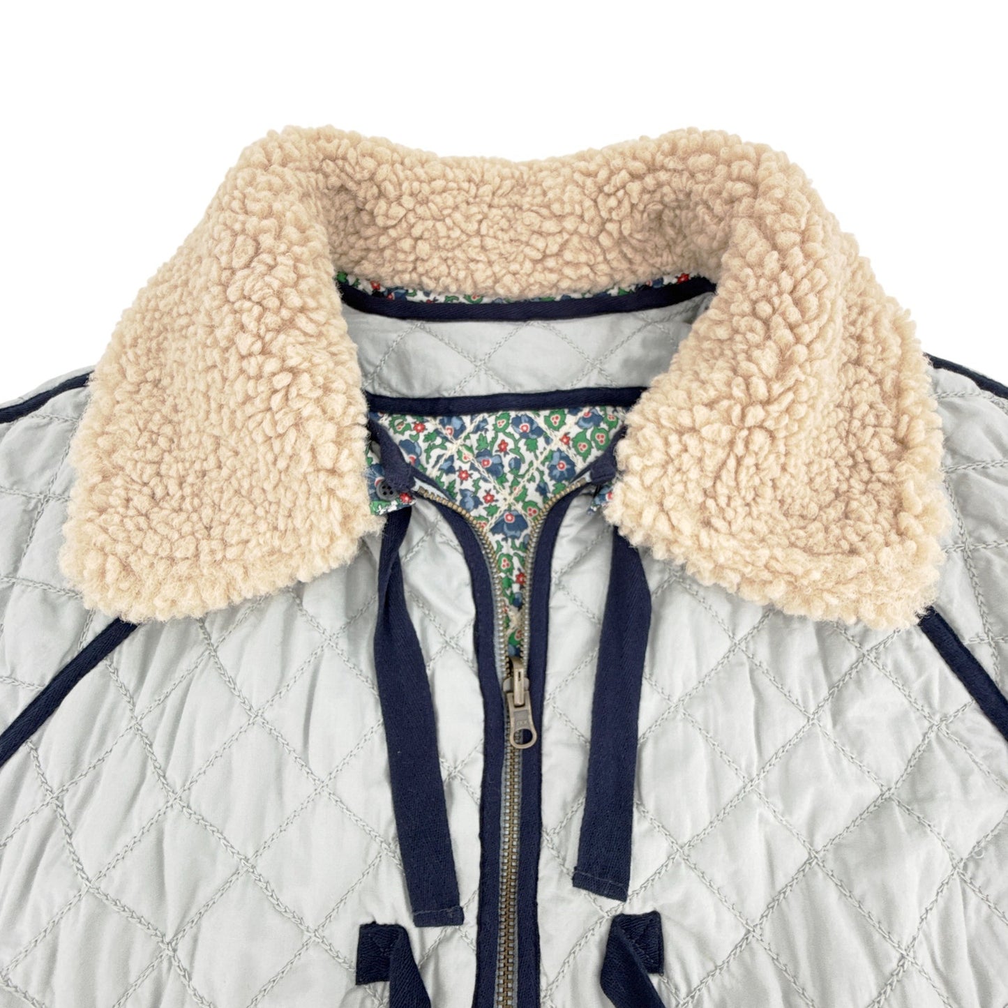 THE GREAT. The Short Quilted Reversible Jacket in Stone Blue 0|XS
