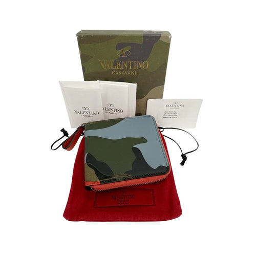 VALENTINO GARAVANI Camouflage Zip Wallet - flyKAMP