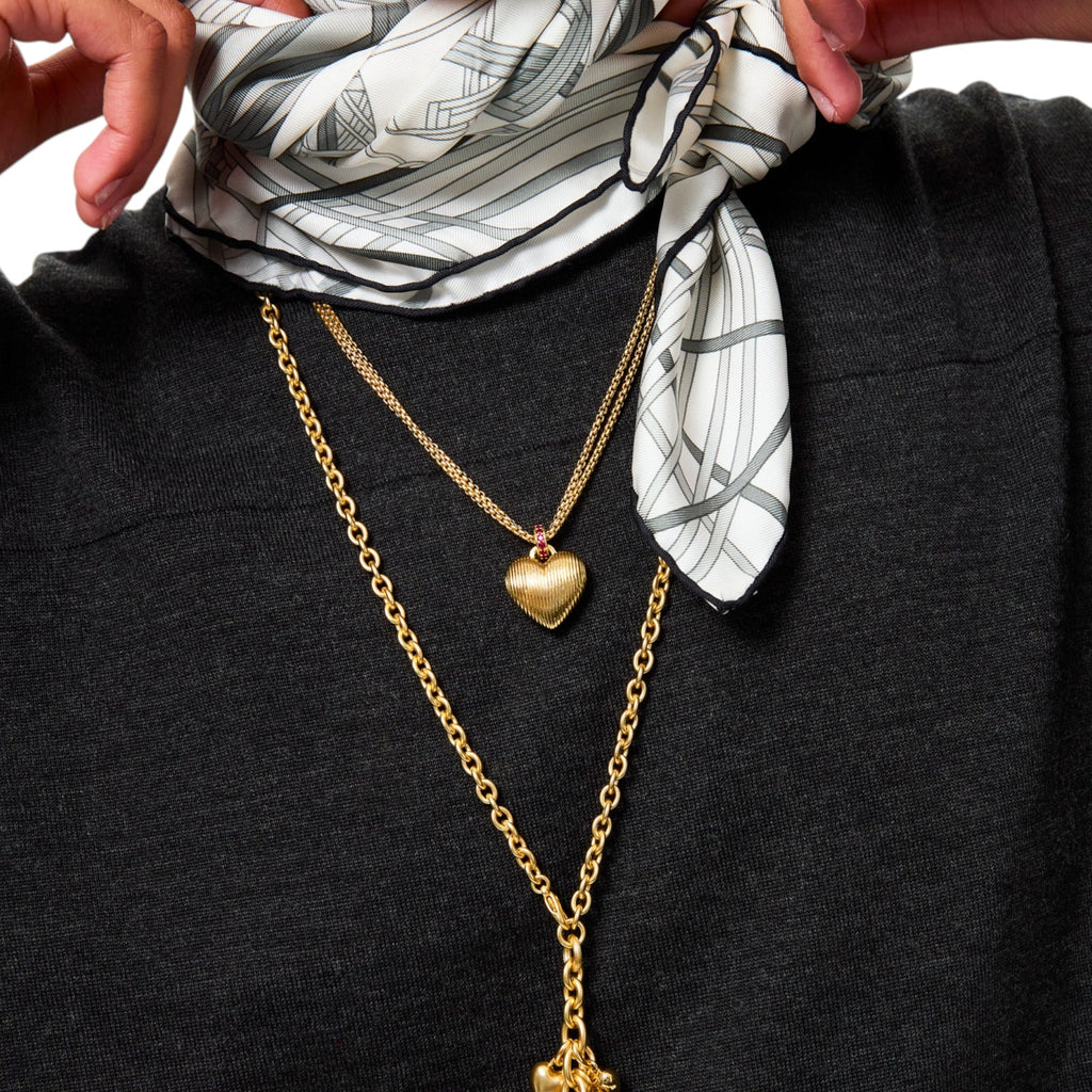 ROXANNE ASSOULIN The Textured Heart Necklace Roxanne Assoulin