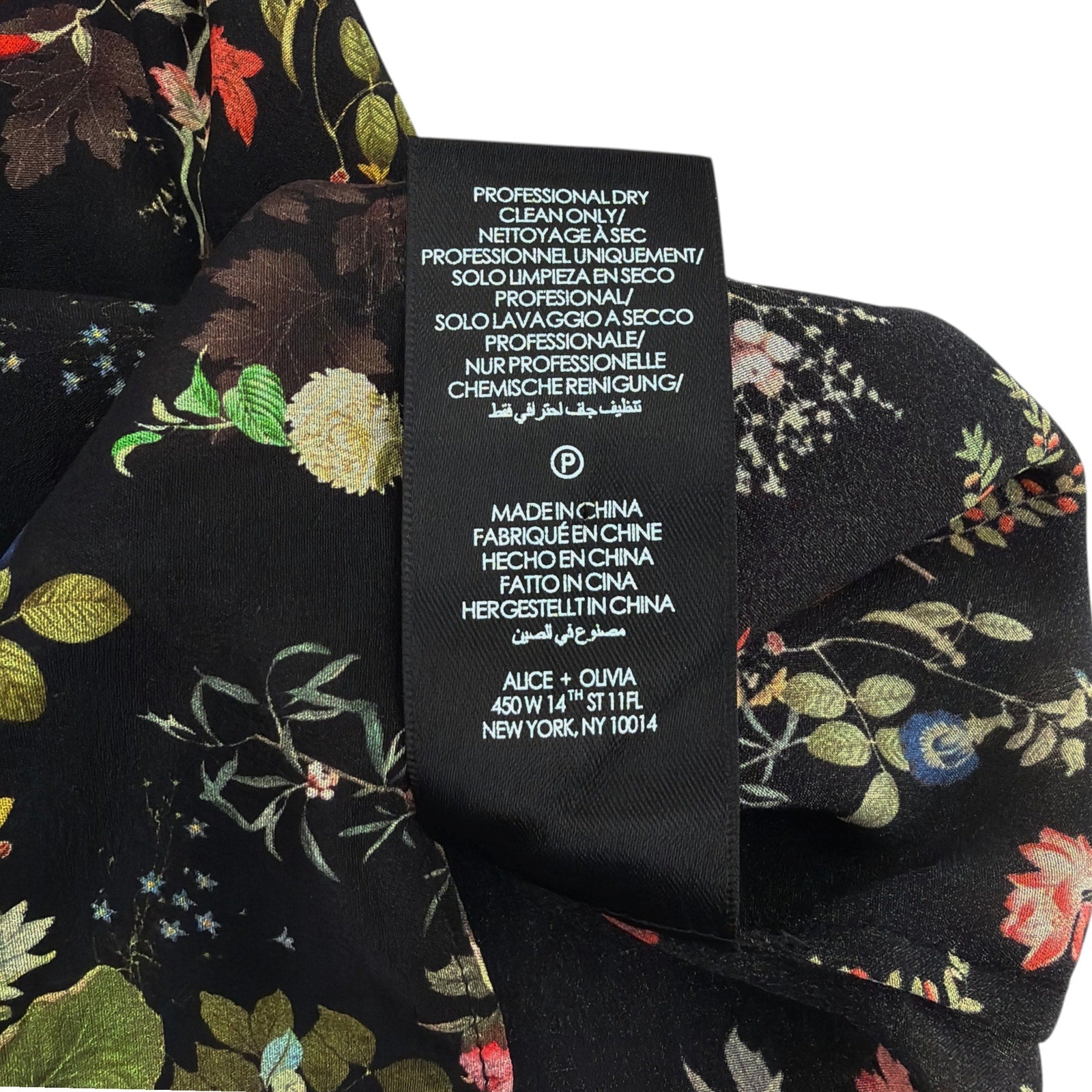 ALICE+OLIVIA Floral Ruffle Blouse in Blush Kiss Black S Alice + Olivia