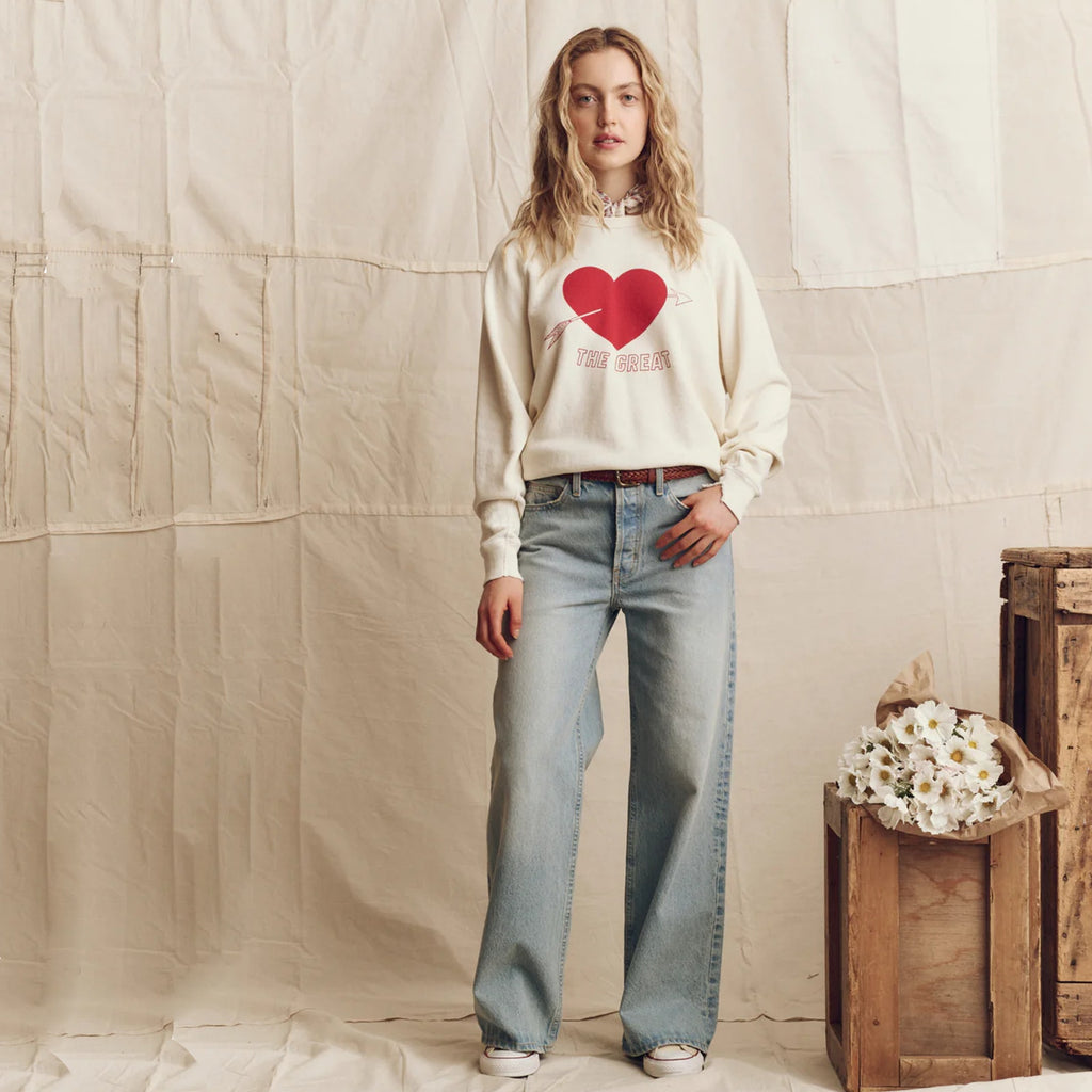 THE GREAT. The College Sweatshirt in Washed White with Red Heart Graphic 0|XS The Great.