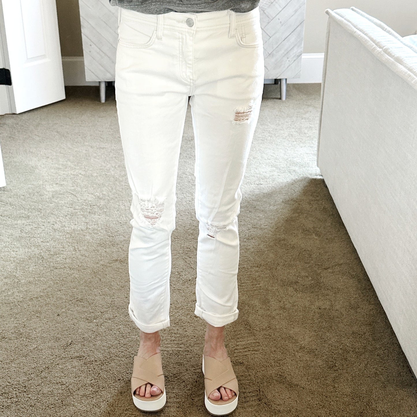 ANTHROPOLOGIE Pilcro Distressed Boyfriend Jeans 25