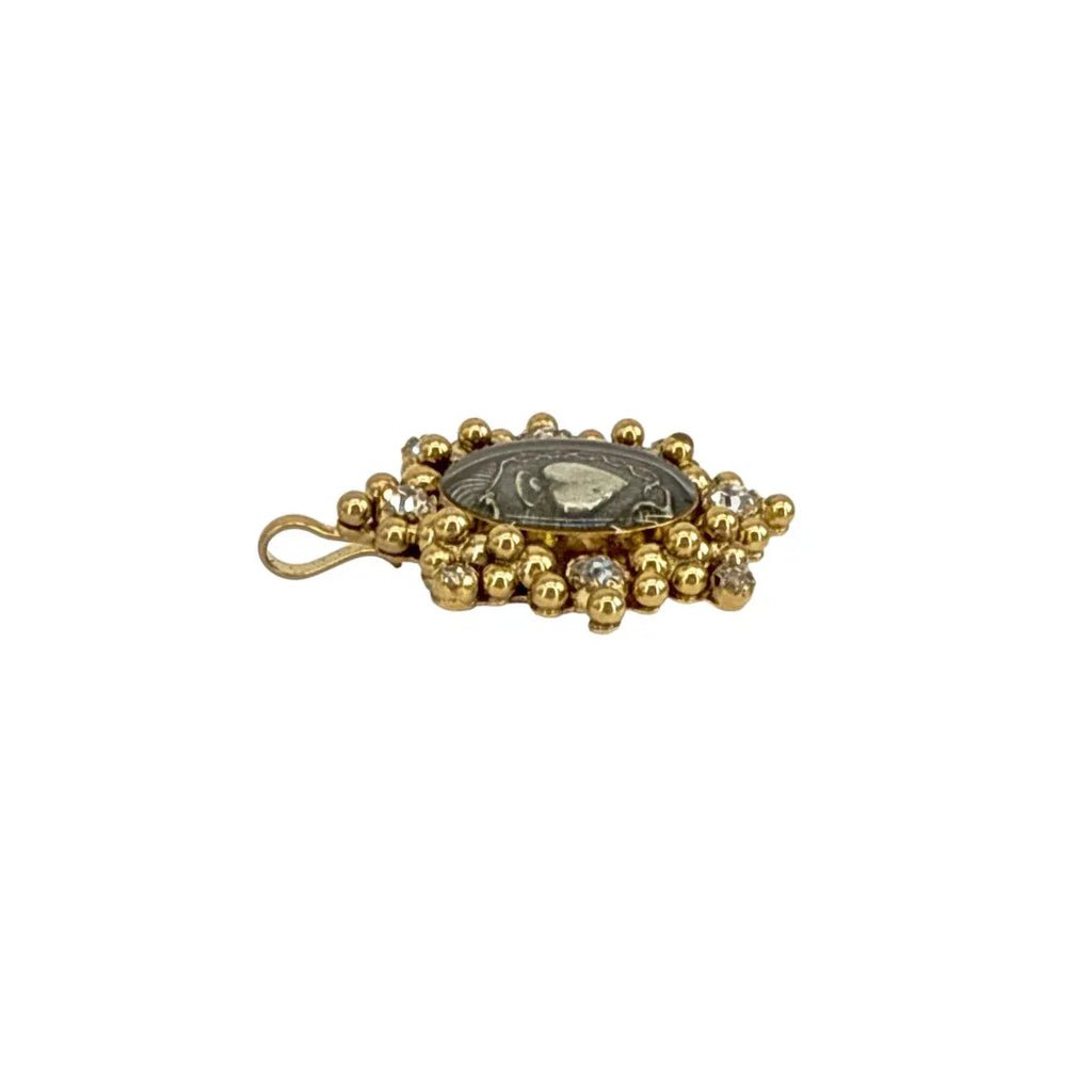 VIRGINS SAINTS & ANGELS VSA Oval Cloister Sacred Heart Medallion in Gold - flyKAMP