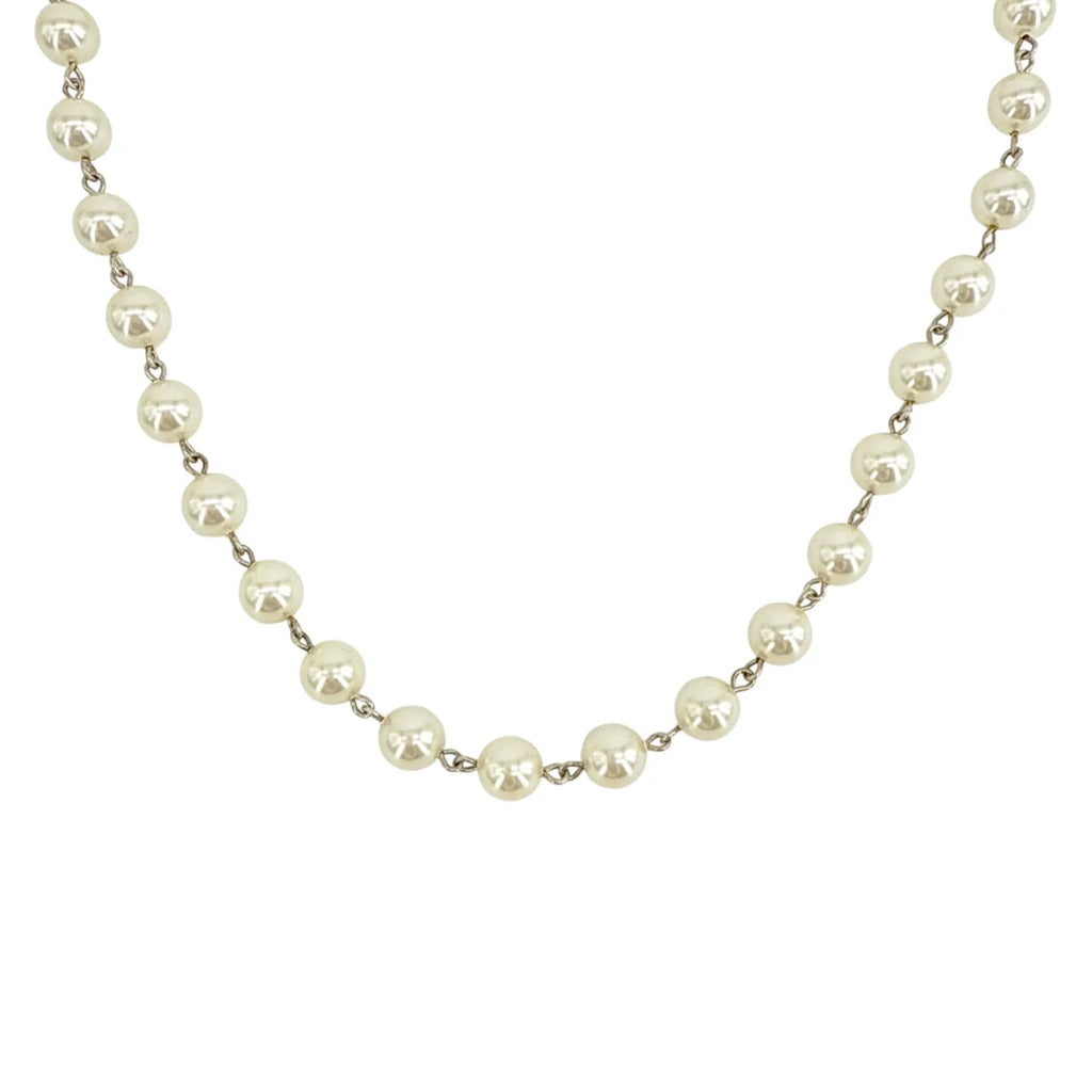 VIRGINS SAINTS & ANGELS VSA Iconic Cream 8mm Pearl Choker in Silver - flyKAMP