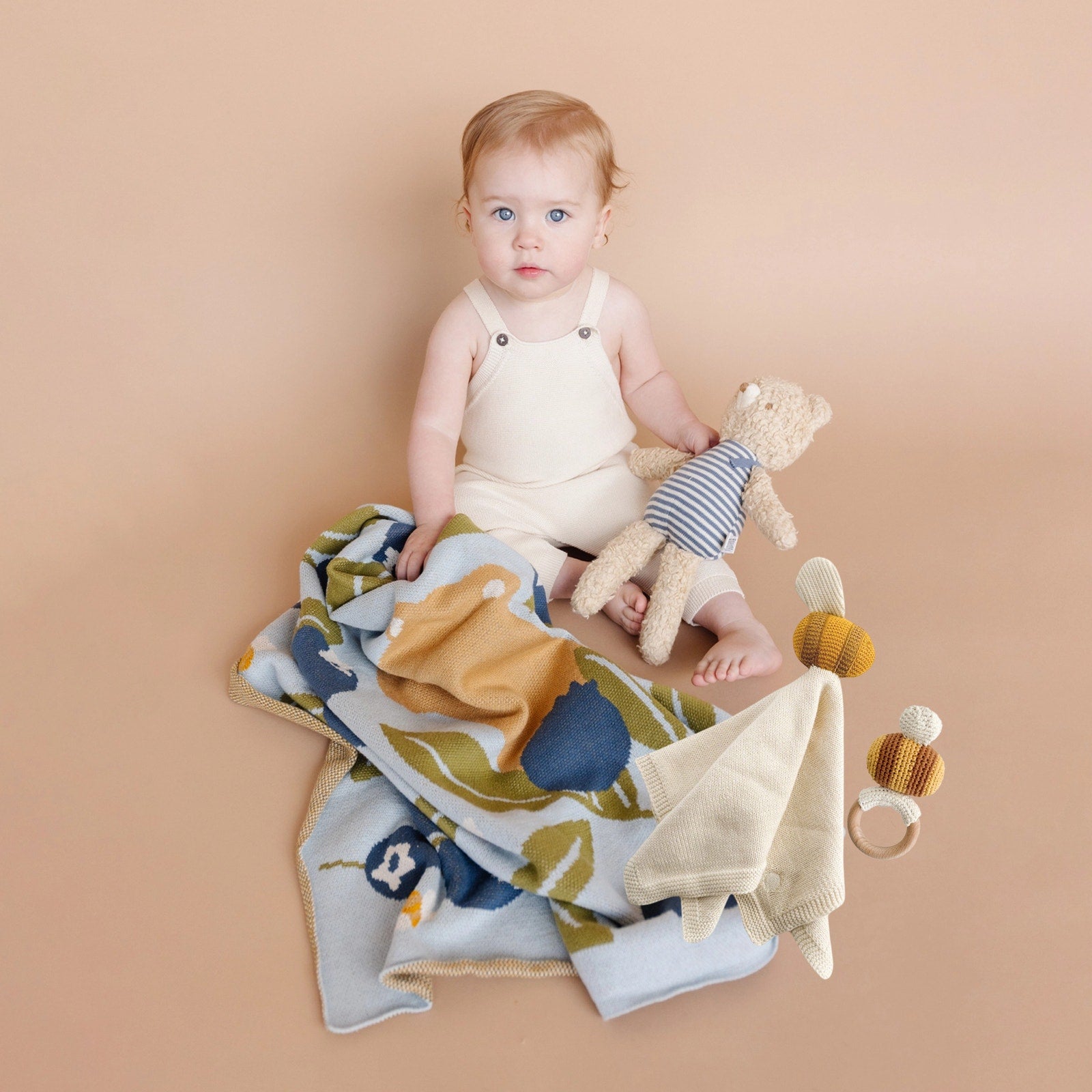 THE BLUEBERRY HILL Blueberry Bear Bee Gift Set The Blueberry Hill