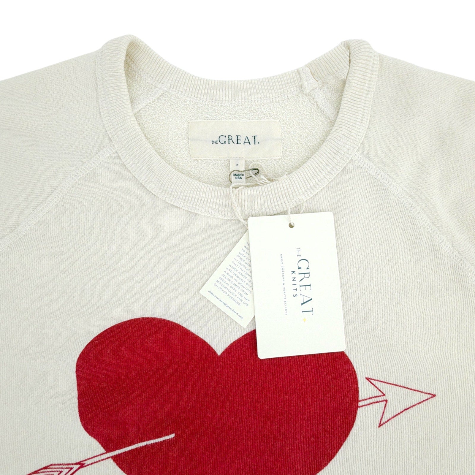 THE GREAT. The College Sweatshirt in Washed White with Red Heart Graphic 2|M The Great.
