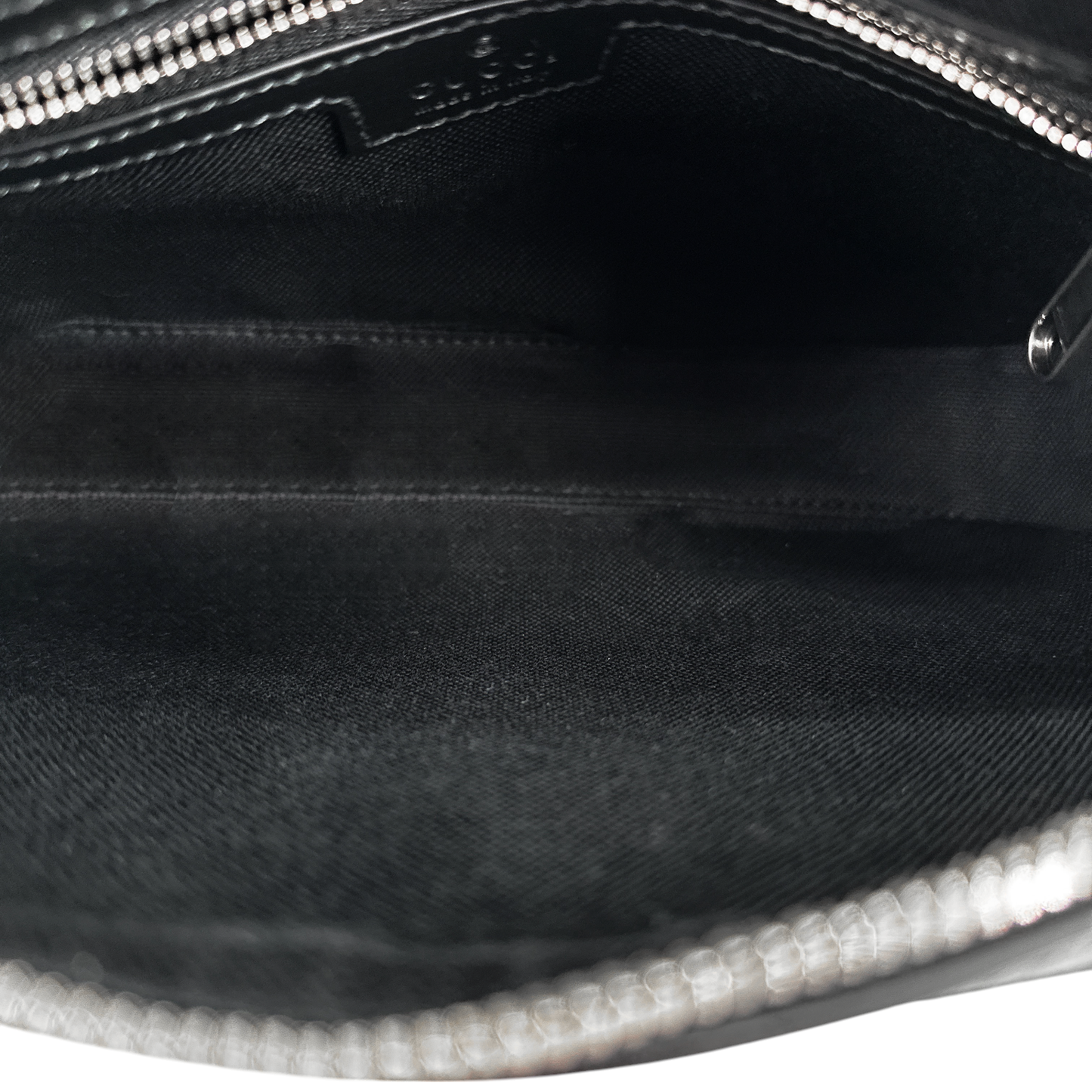 GUCCI Small Crossbody Bag with Interlocking G in Black Supreme