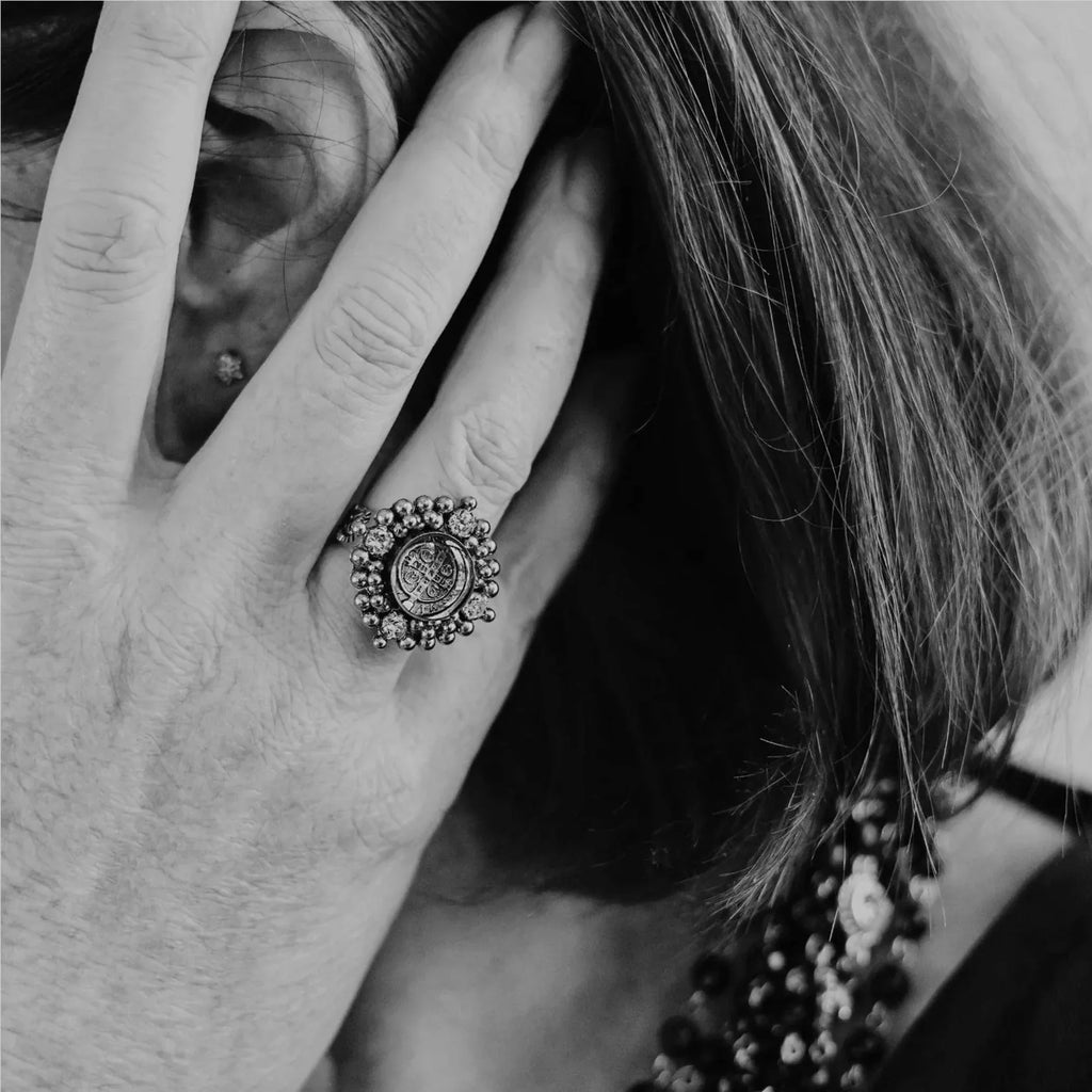 VIRGINS SAINTS & ANGELS VSA Petite Cloister San Benito Ring Size 6 - flyKAMP