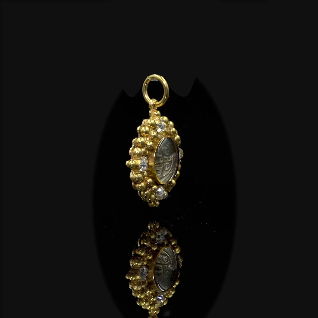 VIRGINS SAINTS & ANGELS VSA Petite Cloister San Benito Charm in Gold