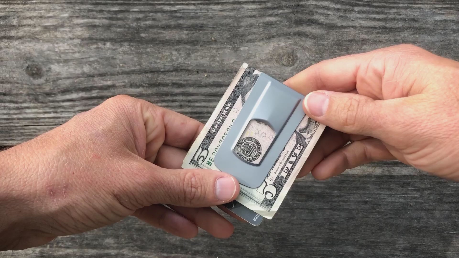 M-CLIP Tightwad Carbon Fiber Money Clip in Black