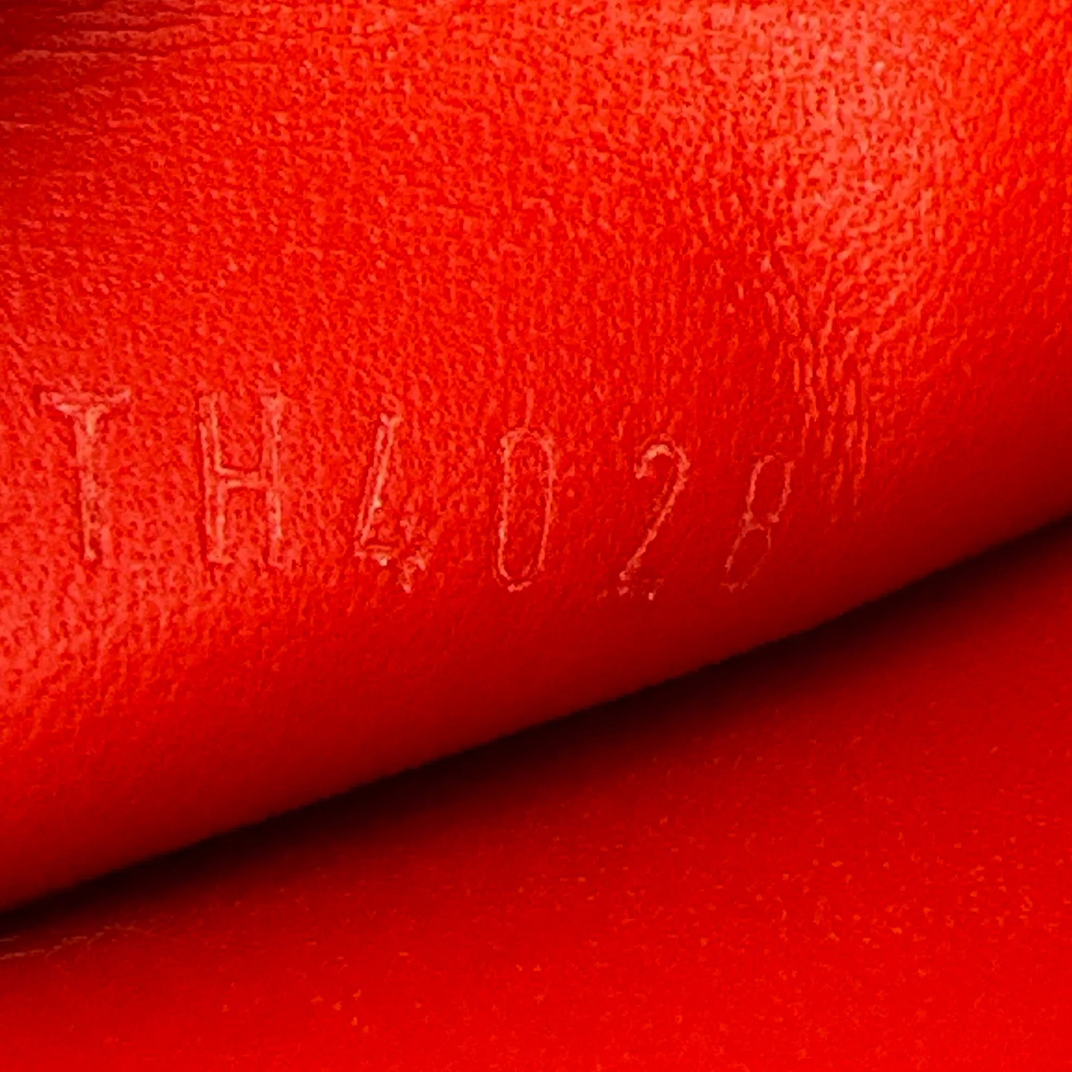 LOUIS VUITTON Vernis Heart Coin Purse Orange Sunset - flyKAMP