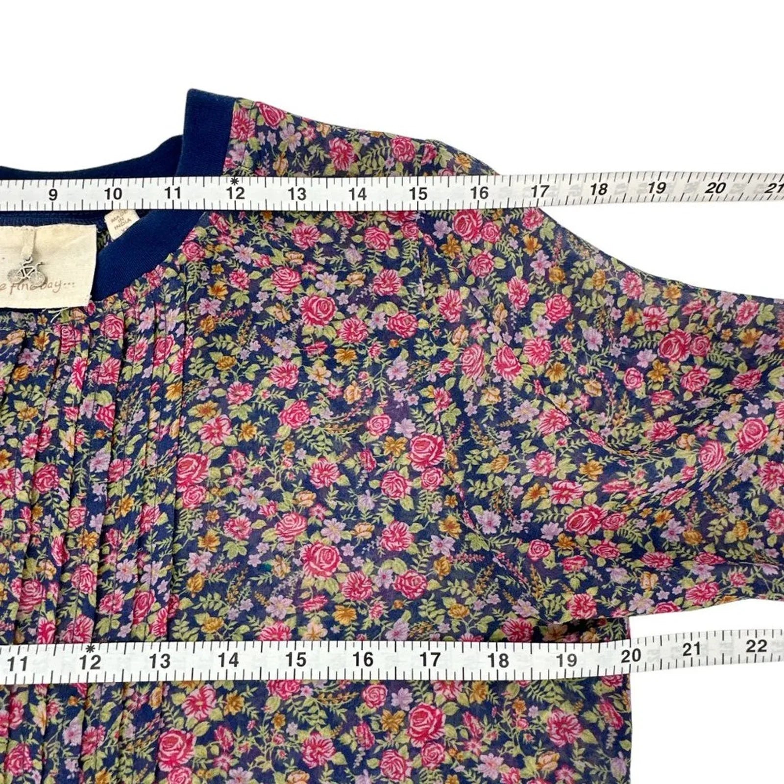 ANTHROPOLOGIE One Fine Day Floral Silk Blouse XS - flyKAMP