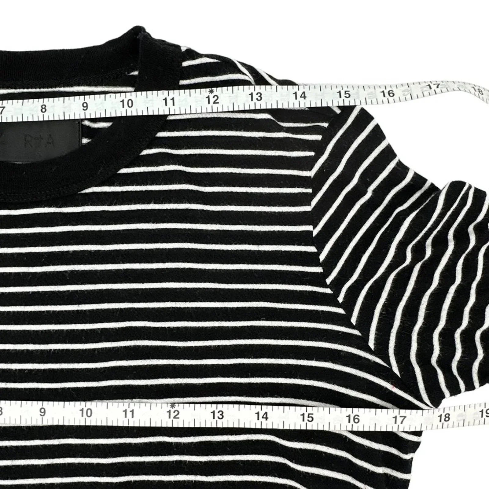 RtA Quinton Tee Black Stripe S - flyKAMP