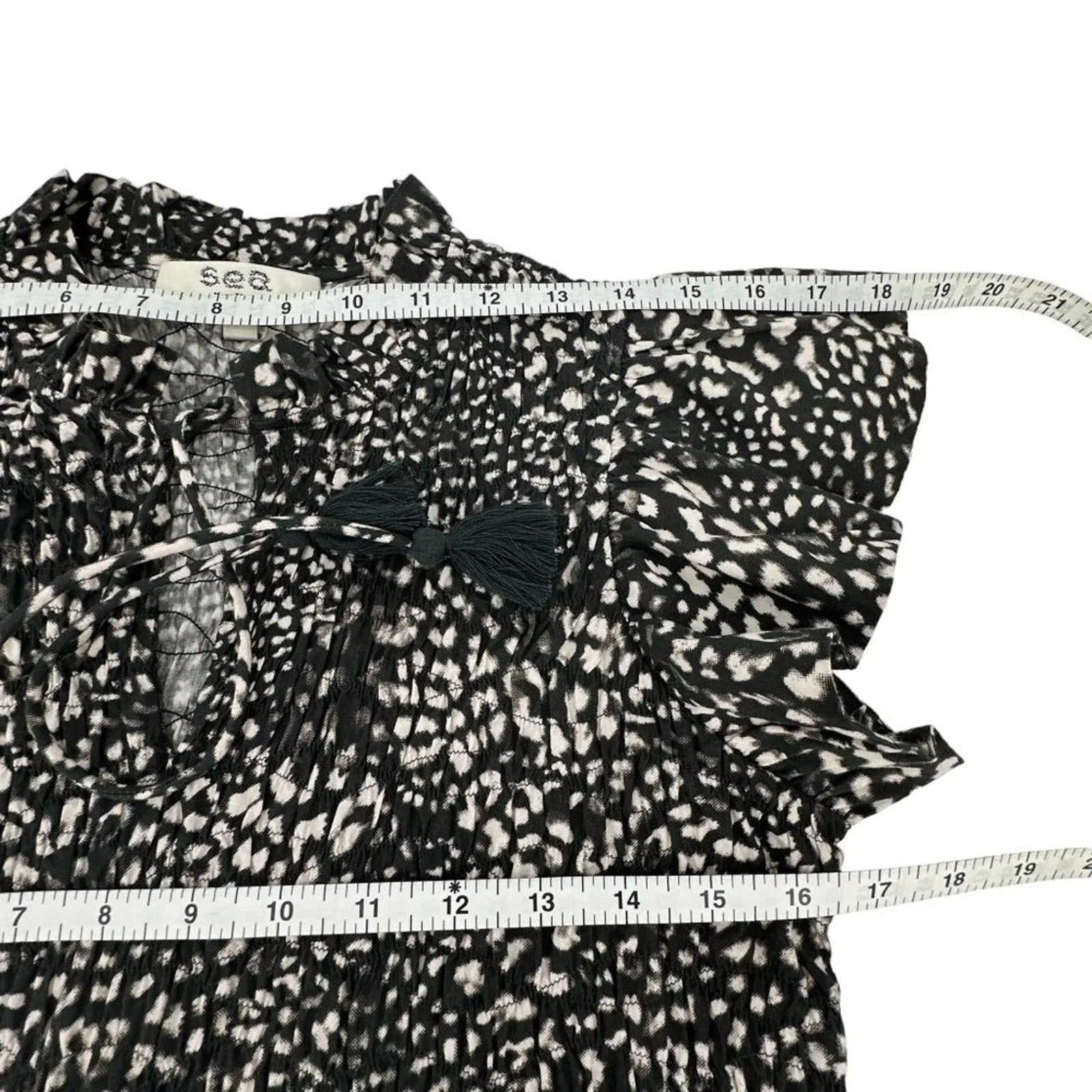 SEA New York Calla Cheetah Flutter Sleeve Top Size 4 - flyKAMP