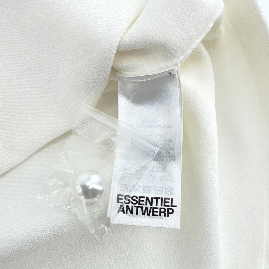 ESSENTIEL ANTWERP Ihelly Sweater Top in Off-white S - flyKAMP